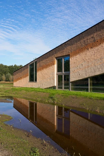 Facade detail with nesting facilities (photo: Ronald Tilleman)